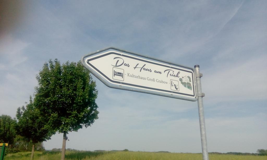 Das Haus Am Teich Gross Grabow Екстер'єр фото